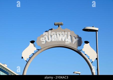 Schilder zur Shepherd's Bush-U-Bahnstation Stockfoto