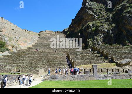 Terrassenfelder und Ruinen von Ollantaytambo Ruinen Stockfoto