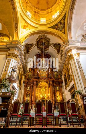 Iglesia de Santo Tomas y de San Felipe Neri (Kirche St. Thomas und St. Philipp Neri), Plaza de San Vicente Ferrer, Valencia, Spanien. Stockfoto