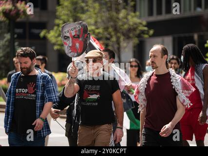 New York Ciy, USA. September 2024. Pro-palästinensische Unterstützer hielten am Labor Day am 2. September 2024 in New York City, NY, einen massiven marsch ab. (Foto: Steve Sanchez/SIPA USA). Quelle: SIPA USA/Alamy Live News Stockfoto