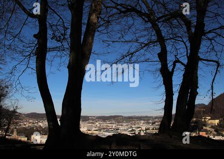 Wunderschöne Aussicht in salzburg, blauer Himmel Hintergrund Stockfoto