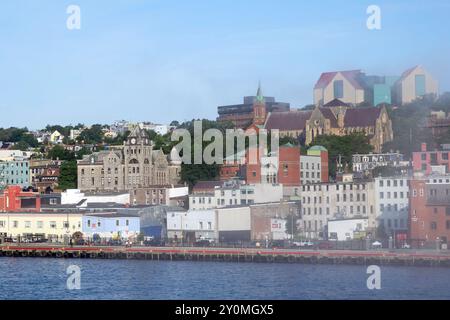 Nebel bei der Ankunft im St. Johns Harbour, neufundland, kanada Stockfoto