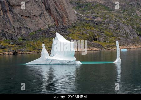 Ein kleiner Eisberg in Form von Prinz christian Sound, grönland Stockfoto