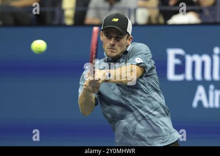 Queens, New York City, USA, 09.03.2024, Tommy Paul aus den USA am 8. Tag des Grand Slam-Tennisturniers der US Open 2024 am 2. September 2024 im USTA Billie Jean King National Tennis Center in Flushing Meadows, Queens, New York City, USA Stockfoto