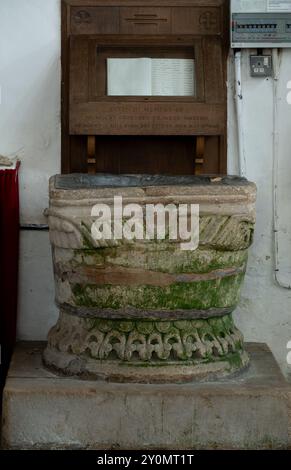 The font, St. Peter and St. Paul Church, Market Overton, Rutland, England, Großbritannien Stockfoto