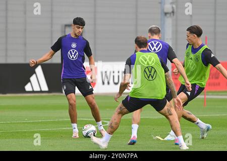 Herzogenaurach, Deutschland. September 2024. Aleksandar PAVLOVIC (GER) auf dem Ball, Action. Deutsche Fußballnationalmannschaft, Training in Herzogenaurach am 3. September 2024? Quelle: dpa/Alamy Live News Stockfoto