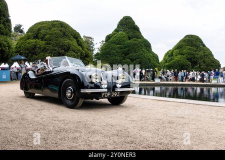 Jagura XK120 Gewinner des Club Concous beim Concours of Elegance Hampton Court Palace London UK 2024 Stockfoto