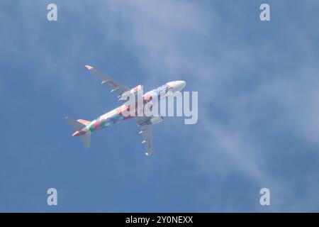 Chiangmai, Thailand - 23. Dezember 2023: HS-BBR Airbus A320-200 von Thai AirAsia. Fahren Sie vom Flughafen Chiangmai nach Phuket. Stockfoto