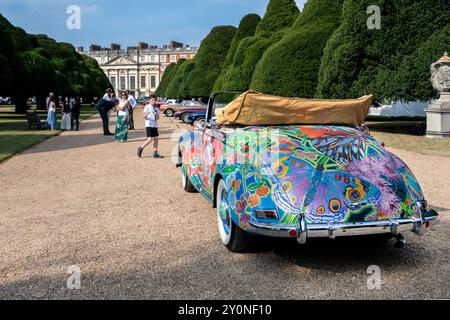 1952 Mercedes-Benz 220A Cabriolet gemalt von Hiro Yanagata auf dem Concours of Elegance Hampton Court Palace London UK 2024 Stockfoto