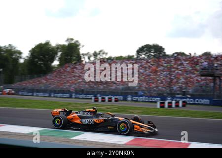 Monza, Italien. September 2024. Oscar Piastri aus Australien fuhr das (81) McLaren F1 Team MCL38 Mercedes während des GP of Italy der Formel 1 in Monza. Quelle: Alessio Morgese/Alessio Morgese/Emage/Alamy Live News Stockfoto