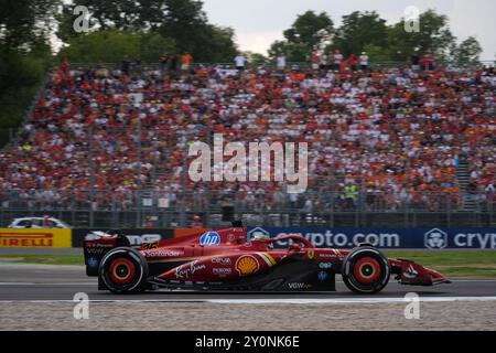 Monza, Italien. September 2024. Charles Leclerc aus Monaco fuhr mit dem Scuderia Ferrari SF-24 Ferrari während des Rennens der Formel 1 in Monza. Quelle: Alessio Morgese/Alessio Morgese/Emage/Alamy Live News Stockfoto