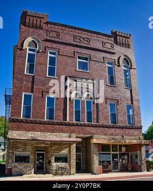 Pythian Building in der Columbus Street in Nelsonville, Ohio. USA 2024 Stockfoto