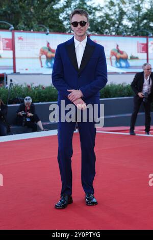 Venedig, Italien. September 2024. Drew Starkey besucht den „Queer“ Roten Teppich beim 81. Internationalen Filmfestival von Venedig am 03. September 2024 in Venedig. (Foto: Gian Mattia D'Alberto/LaPresse) Credit: LaPresse/Alamy Live News Stockfoto