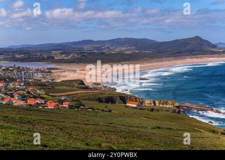 Valdoviño oder Ein Frouxeira-Strand, ein großer Platz zum Baden, Surfen, Bodyboarden und lange Spaziergänge Stockfoto