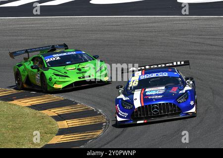 16 Scarperia, Italien - 13. Juli 2024: Mercedes AMG GT3 vom Team AKM MOTORSPORT fährt von Sandrucci Gustavo und Ferrari Lorenzo während der ACI CSAI in Aktion Stockfoto