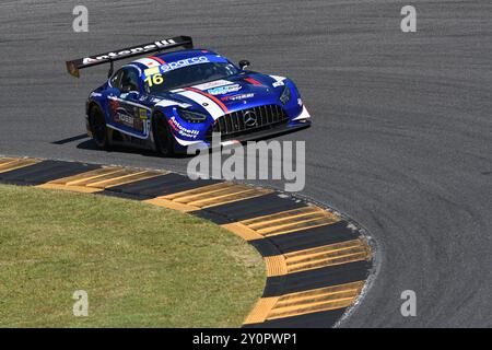 16 Scarperia, Italien - 13. Juli 2024: Mercedes AMG GT3 vom Team AKM MOTORSPORT fährt von Sandrucci Gustavo und Ferrari Lorenzo während der ACI CSAI in Aktion Stockfoto