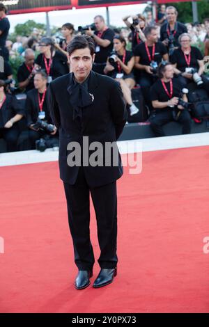 Venedig, Italien. September 2024. VENEDIG, ITALIEN – 03. SEPTEMBER: Jason Schwartzman auf dem „Queer“ roten Teppich während des 81. Internationalen Filmfestivals von Venedig am 03. September 2024 in Venedig. CAP/KA © Kristina Afanasyeva/Capital Pictures Credit: Capital Pictures/Alamy Live News Stockfoto