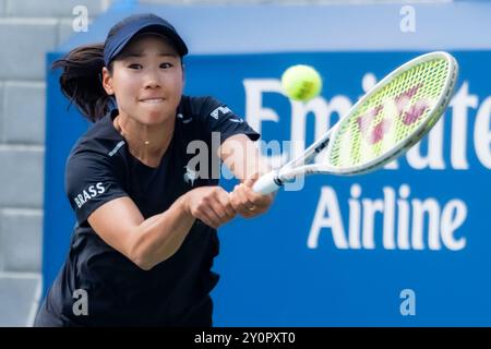 NAO Hibino (JPN) tritt in Runde 1 der US Open Tennis 2024 an. Stockfoto