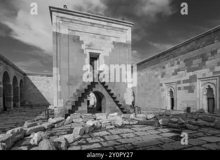 Hof einer mittelalterlichen Karawane in anatolien. Stockfoto