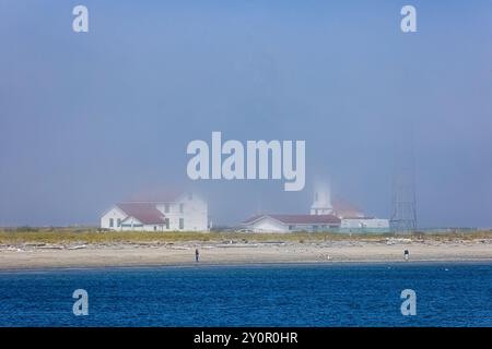 Point Wilson Lighthouse in Fog, Port Townsend, Washington State, USA Stockfoto