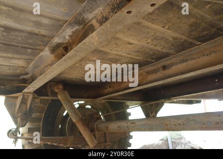 Hochwertige Bauarbeiten in diesem von der Johns Furnace Company hergestellten Anhänger der Armee aus der Vietnam-Ära ist dieser Anhänger fast 60 Jahre alt Stockfoto