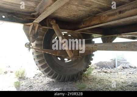 Hochwertige Bauarbeiten in diesem von der Johns Furnace Company hergestellten Anhänger der Armee aus der Vietnam-Ära ist dieser Anhänger fast 60 Jahre alt Stockfoto