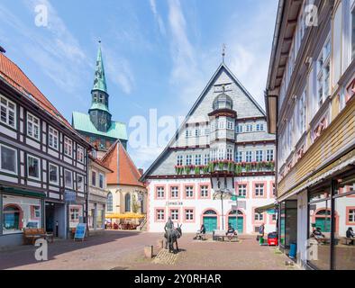 Kirche St.-Aegidien-Marktkirche, altes Rathaus Osterode am Harz Niedersachsen, Niedersachsen Deutschland Stockfoto