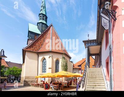 Kirche St.-Aegidien-Marktkirche, altes Rathaus Osterode am Harz Niedersachsen, Niedersachsen Deutschland Stockfoto