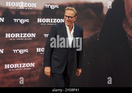 Kevin Kostner (Hauptdarsteller, Regisseur), HORIZON, roter Teppich zur deutschen Premiere im ZOO-PALAST, Berlin, 04.08.2024 Stockfoto