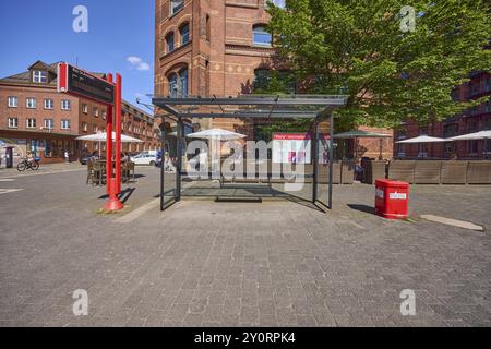 Bushaltestelle bei St. Annen in der Speicherstadt, Freie und Hansestadt Hamburg, Hansestadt, unabhängige Stadt, Bundesland Hamburg, Deutschland, Stockfoto