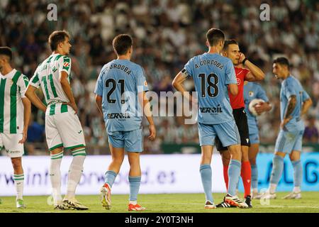 Inigo Cordoba, Aitor Cordoba, das während des LaLiga 2 Hypermotion-Spiels zwischen den Teams von Cordoba CF und Burgos CF im Estadio Nuevo Arcangel (Maciej Rog Stockfoto