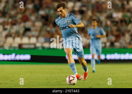 Inigo Cordoba beim LaLiga 2 Hypermotion Spiel zwischen Teams von Cordoba CF und Burgos CF im Estadio Nuevo Arcangel (Maciej Rogowski) Stockfoto