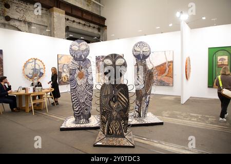 Sydney, Australien. September 2024. Offizielle Medienvorschau von Sydney Contemporary 2024, Australasias erster Kunstmesse, die vom 5. Bis 8. September 2024 in Carriageworks, 245 Wilson St, Eveleigh NSW 2015 stattfindet. Es gibt über 85 Galerien, in denen mehr als 400 verschiedene zeitgenössische Künstler aus der ganzen Welt ausgestellt werden. Richard Milnes/Alamy Live News Stockfoto