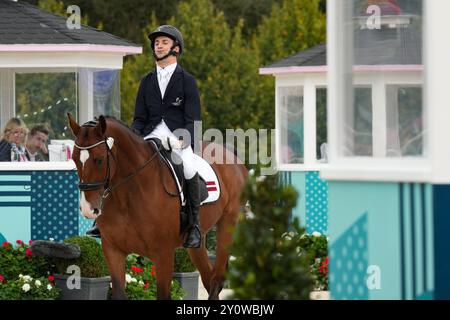 SNIKUS Rihards (LAT), 3. SEPTEMBER 2024 - Pferdesport : individuelles Ereignis der Klasse I während der Paralympischen Spiele in Paris 2024 im Chateau de Versailles in Versailles, Frankreich. (Foto von AFLO SPORT) Stockfoto