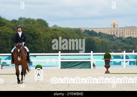 SNIKUS Rihards (LAT), 3. SEPTEMBER 2024 - Pferdesport : individuelles Ereignis der Klasse I während der Paralympischen Spiele in Paris 2024 im Chateau de Versailles in Versailles, Frankreich. (Foto von AFLO SPORT) Stockfoto