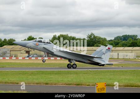 Qatar Emiri Air Force Boeing F-15QA Ababil landet, nachdem er beim Royal International Air Tattoo bei der RAF Fairford in Großbritannien gezeigt wurde Stockfoto