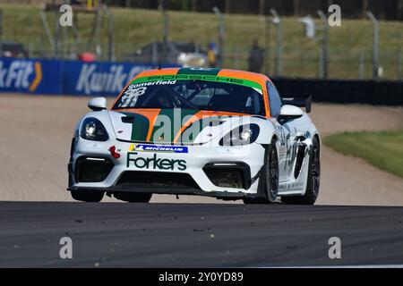 Reece Somerfield, Porsche 718 Cayman GT4 RS Clubsport, Breakell Racing, Porsche Sprint Challenge Großbritannien 2024, eine einzige Markenserie mit allen D Stockfoto