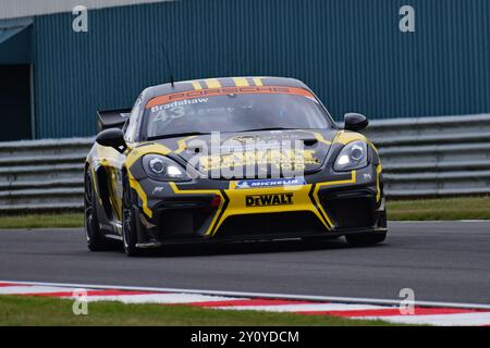 Thomas Bradshaw, Porsche 718 Cayman GT4 RS Clubsport, Toro Verde GT, Porsche Sprint Challenge Großbritannien 2024, eine einzige Markenserie mit allen Antriebssystemen Stockfoto