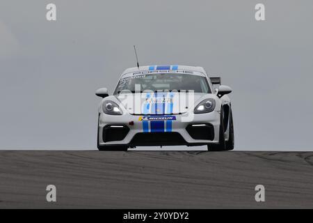 William Rochford, Porsche 718 Cayman GT4 Clubsport, Total Control Racing, Porsche Sprint Challenge Großbritannien 2024, eine einzige Marque-Serie mit allen Stockfoto