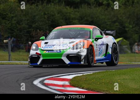 Bal Sidhu, Porsche 718 Cayman GT4 RS Clubsport, Xentek Motorsport, Porsche Sprint Challenge Great Britain 2024, eine einzige Markenserie mit allen Fahrern Stockfoto