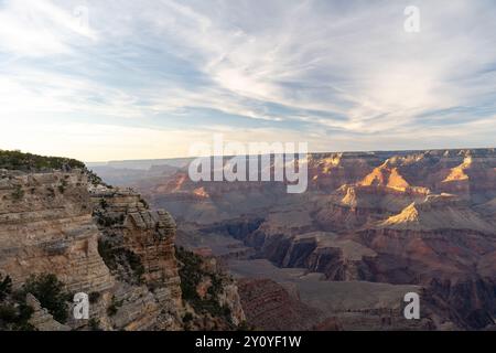 Ein atemberaubender Blick auf die roten Felsen im Grand Canyon National Park, Arizona. Stockfoto