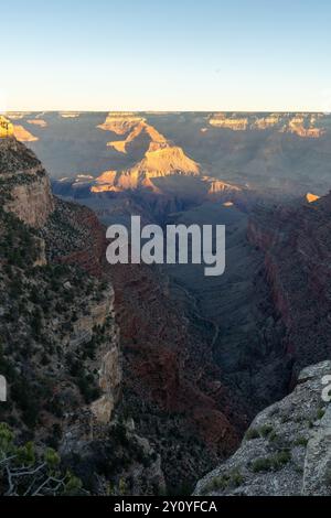 Ein atemberaubender Blick auf die roten Felsen im Grand Canyon National Park, Arizona. Stockfoto