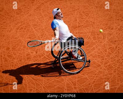 Paris, 4. September 2024, Paralympics Rollstuhl-Tennis-Veranstaltung. Gustavo Fernandez (ARG) (Foto: Frank Molter) Stockfoto