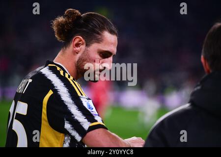 Torino, Italien. November 2023. Foto Marco Alpozzi/LaPresse 26 Novembre 2023 - Turin, Italien - Sport - Juventus vs Inter - Campionato italiano di calcio Serie A TIM 2023/2024 - Allianz Stadium. Nella Foto: Adrien Rabiot (FC Juventus); 26. November 2023 Turin, Italien - Sport Soccer - Juventus vs Inter - italienische Fußballmeisterschaft Liga A TIM 2023/2024 - Allianz Stadium im Bild: Adrien Rabiot (FC Juventus); Credit: LaPresse/Alamy Live News Stockfoto