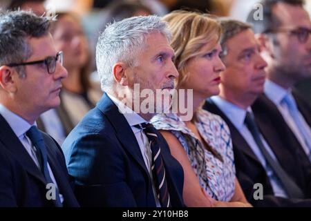 Madrid, Spanien. September 2024. Fernando Grande-Marlaska, spanischer Innenminister, wurde während eines institutionellen Akts am Cervantes-Institut gesehen. (Foto: Alberto Gardin/SOPA Images/SIPA USA) Credit: SIPA USA/Alamy Live News Stockfoto