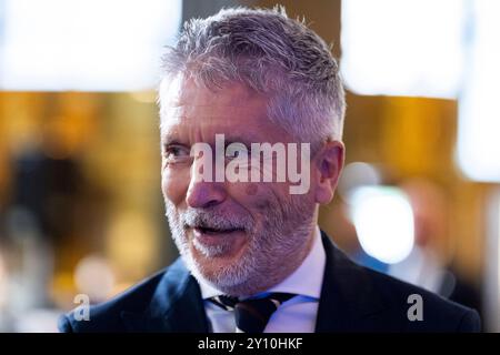 Madrid, Spanien. September 2024. Fernando Grande-Marlaska, spanischer Innenminister, wurde während eines institutionellen Akts am Cervantes-Institut gesehen. (Foto: Alberto Gardin/SOPA Images/SIPA USA) Credit: SIPA USA/Alamy Live News Stockfoto