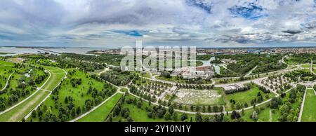 Aus der Vogelperspektive auf Forte Marghera, Mestre und Verbindungsstraße nach Venedig über die Lagune Stockfoto