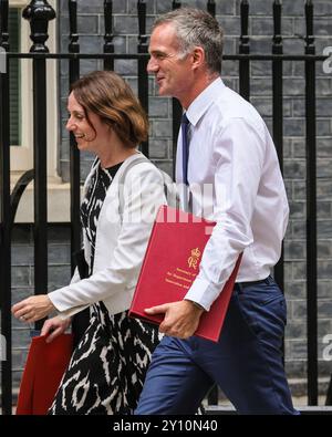 London, Großbritannien. September 2024. Peter Kyle, Staatssekretär für Wissenschaft, Innovation und Technologie, Abgeordnete Hove und Portslade gehen heute Nachmittag die Downing Street hinauf, um auf Nr. 10 zu kommen. Quelle: Imageplotter/Alamy Live News Stockfoto