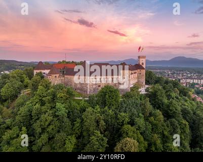 Außenansicht des Friedrichsturms. Palatium, Estate Hall, Erasmus-Turm, mittelalterliches Gefängnis in der Burg Ljubljana Slowenien Stockfoto