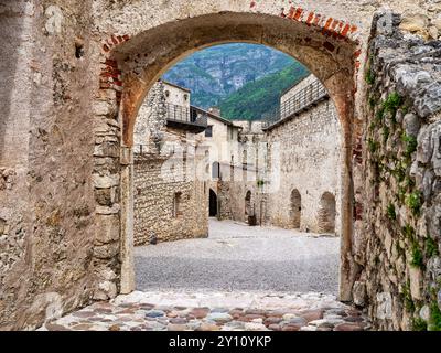 Castel Beseno nahe Rovereto Stockfoto